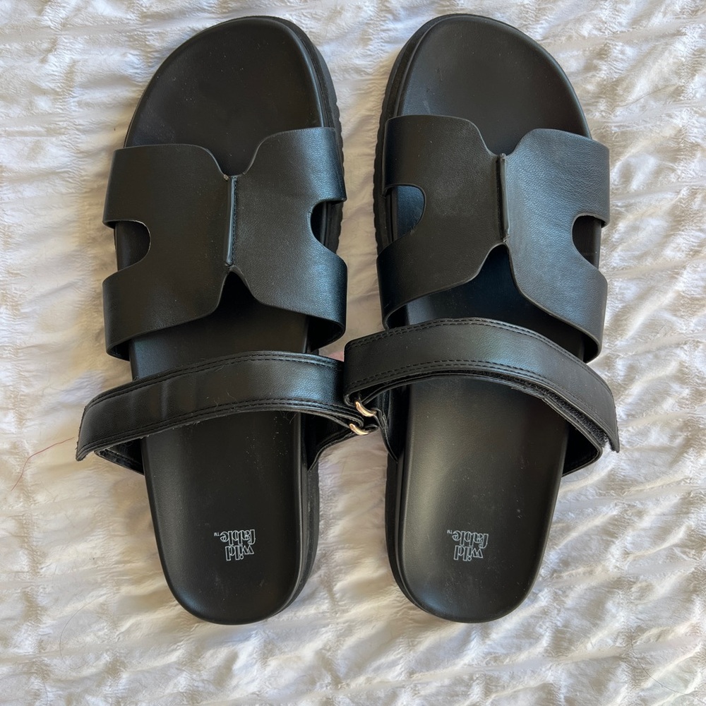 Wild Fable Black Slide Sandals